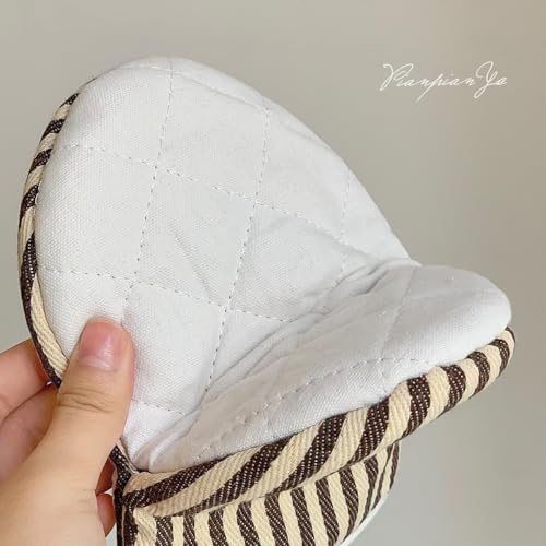 1 Pair Mini Oven Mitts (Khaki)