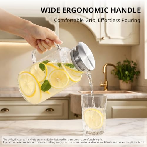 Short 67.6 oz Glass Pitcher with Lid and Handle (Clear / 67.6 Ounces)
