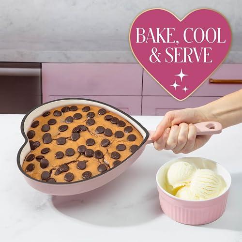 Enameled Cast Iron Heart Skillet Pan (10-Inch Skillet / Pink)