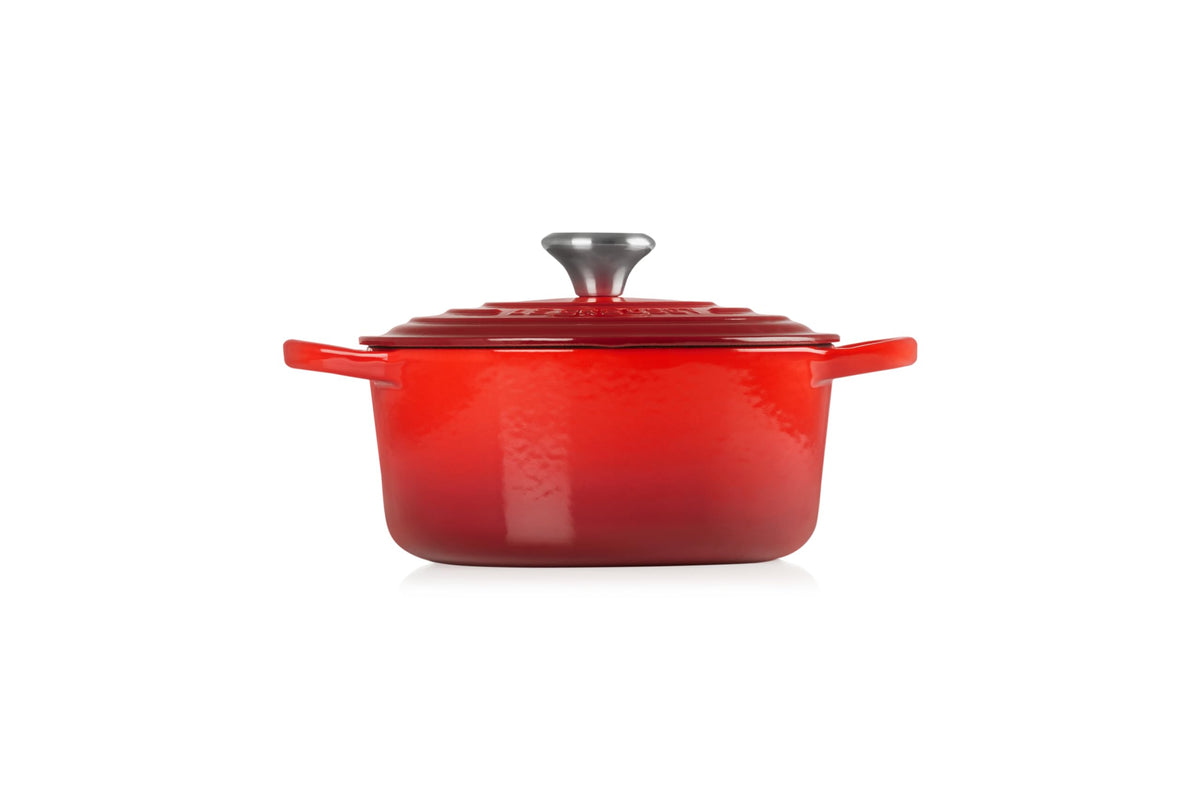 Enameled Cast Iron Round Dutch Oven (Cerise / 2 Qt)