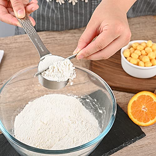 Measuring Cups and Spoons Set 19