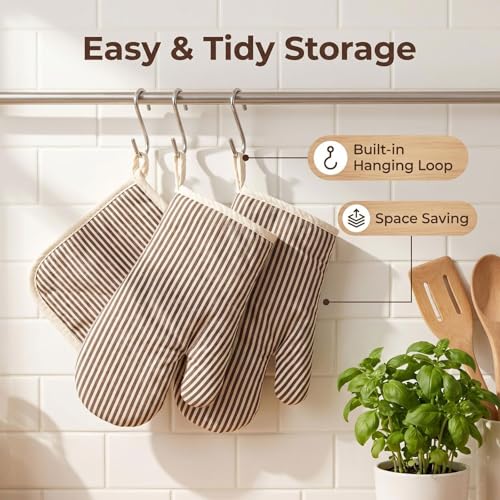 4Pcs Oven Mitts and Pot Holders (Khaki)