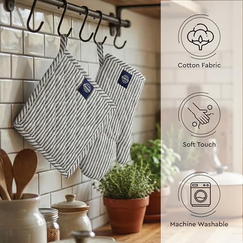 Oven Mitts and Pot Holders Set (Oven Glove + Pot Holder / Ticking Black)