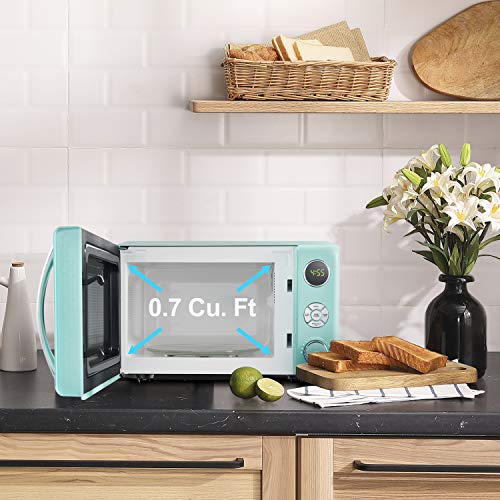 GLCMKA07GNR 07 Retro Microwave Oven (Surf Green / .7 cu ft / Classic)