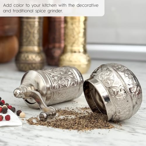 Handmade Decorative Black Pepper Grinder (Silver)