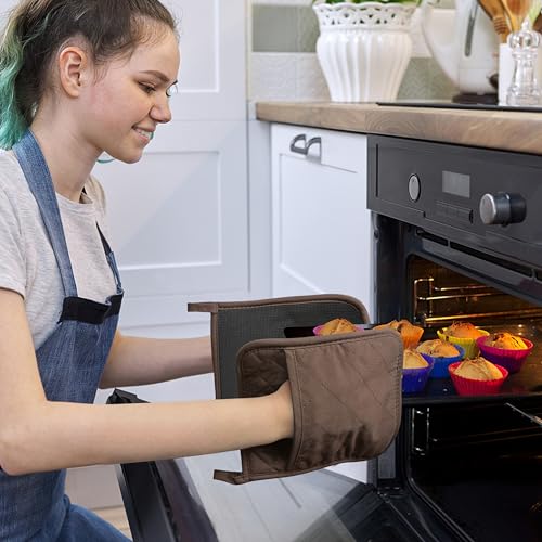 2Pcs Cotton and Neoprene Oven Pads Pot Holders with Pocket 8"x8.5" Dual (Brown)