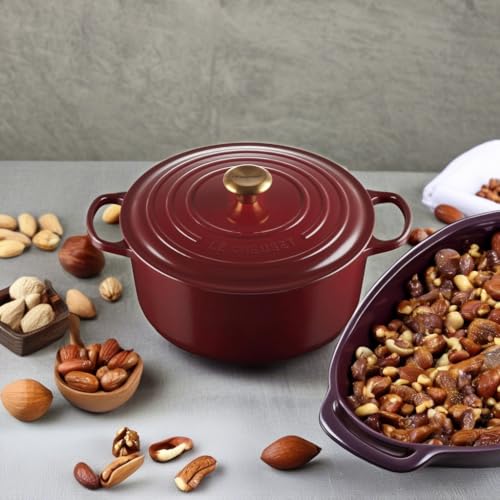 Enameled Cast Iron Round Dutch Oven (Garnet / 7.25 Qt)