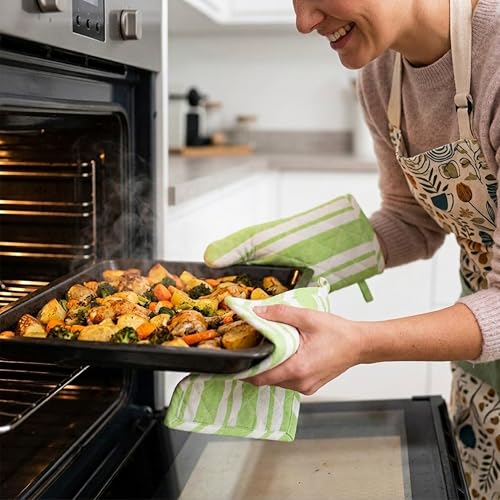 Oven Mitts and Pot Holders Set (Oven Glove + Pot Holder / Franca Lime Stripes)