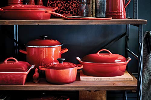 Stoneware Covered Square Casserole (Cerise / 2.5 qt.)