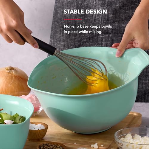 Universal Nesting Plastic Mixing Bowls (Spearmint / Set of 3)