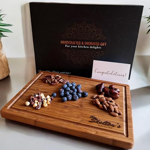 Handmade Personalized Cutting Board (Last Name Engraving)