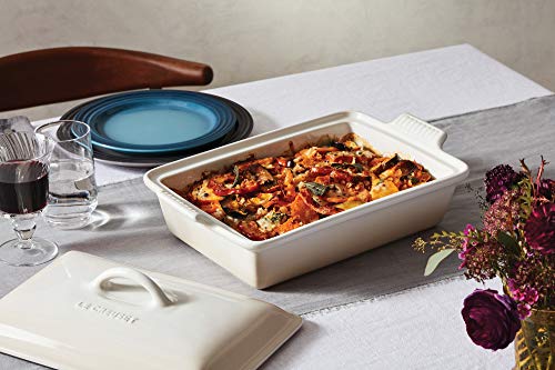 Stoneware Covered Rectangular Casserole (Cerise)