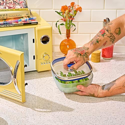 5.5 Cup Square Glass Food Storage with Lid (Kale)