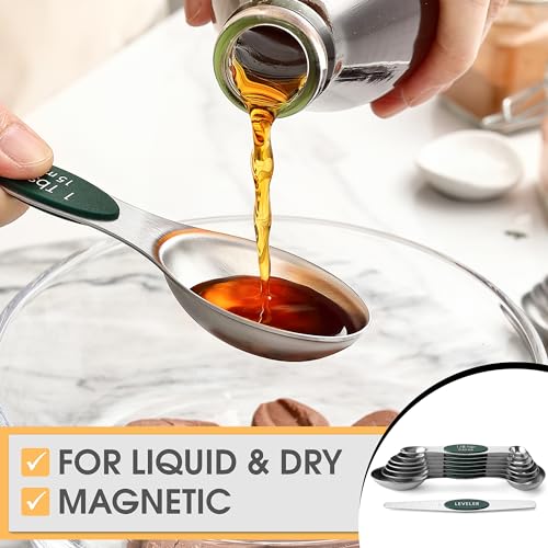 Stainless Steel Magnetic Measuring Spoons Set of 8 (Pine Green / 1-Pack)