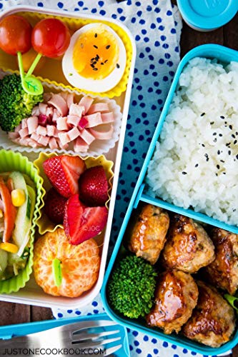 Silicone Baking Cups Muffin Cupcakes Liners Molds Sets in Storage Container Silicone Lunch Box Dividers Bento Box Accessories (Mutilcolor 3shapes)