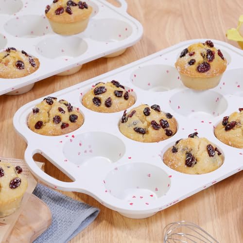 Regular Size Muffin Pan with Metal Reinforced Frame (Creamy Heart / 12-Cup Regular)