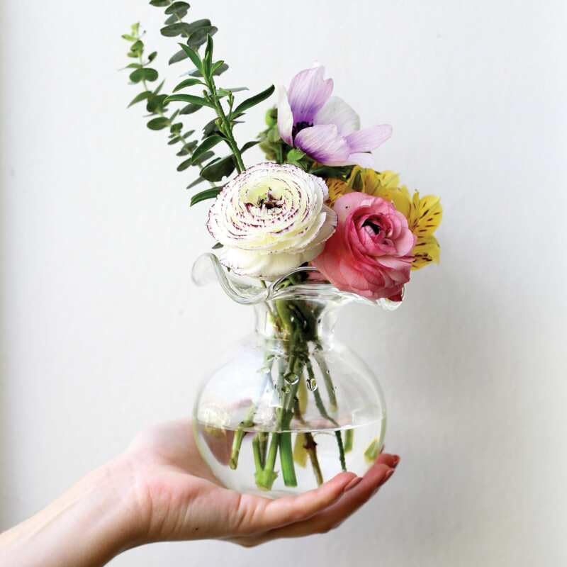 Italian Hibiscus Mouthblown Glassware Vase Collection (Bud / Clear)