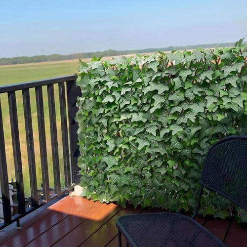 Expandable Fence Privacy Screen (Mixed Light Green and Dark Green / 25 x 126 inch)
