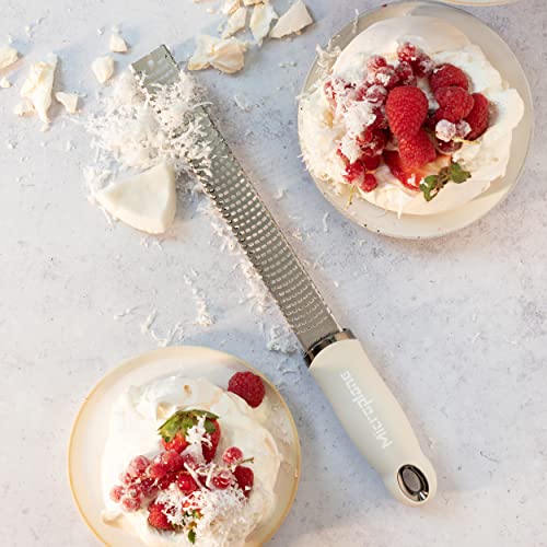 Zester Grater in Cashmere Beige for Citrus Fruits