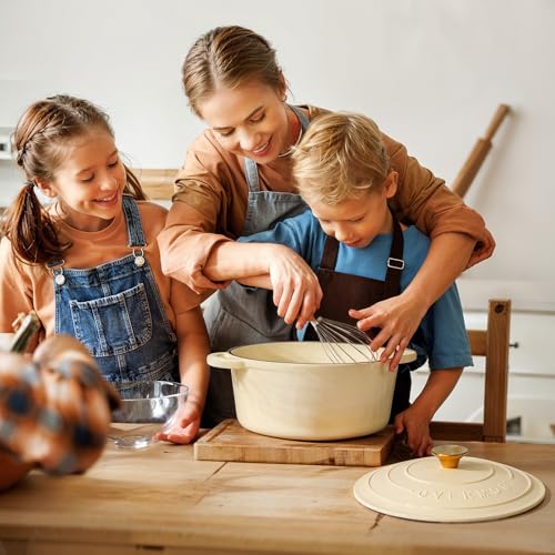 Enameled Cast Iron Dutch Oven (7 Quart / Cream white)