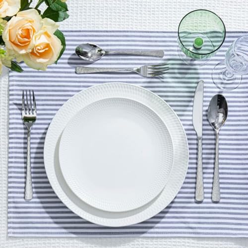 65 Pcs 18 10 Steel Silverware Set with Serving Utensils (65-Piece / Silver)