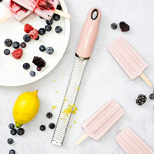 Zester Grater in Dusty Rose for Citrus Fruits (2.5397 Ounce)