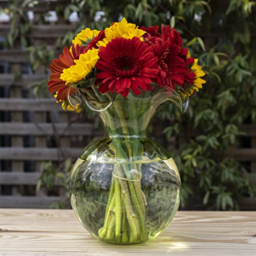 Hibiscus Glass Green Medium Fluted Vase (Medium / Green)