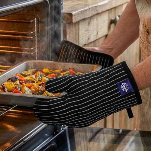 Oven Mitts and Pot Holders Set (Oven Glove + Pot Holder / Butcher Stripes Black)