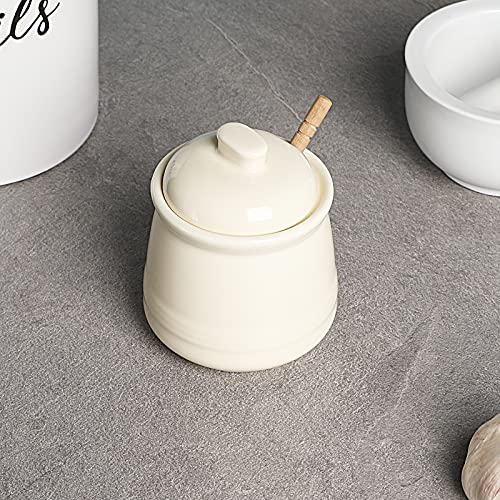 Porcelain Honey Jar with Lid and Honey Dipper (Beige)