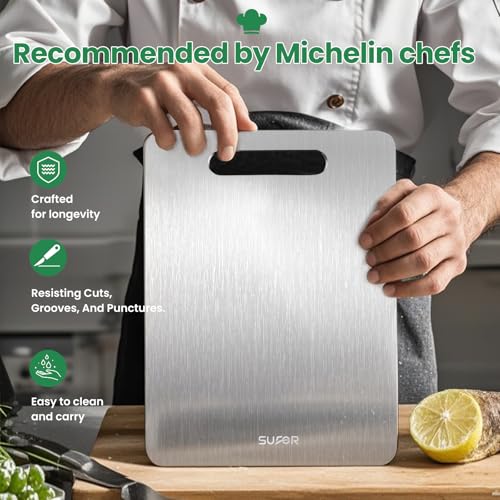 2 Pack Titanium Cutting Board (M+L)