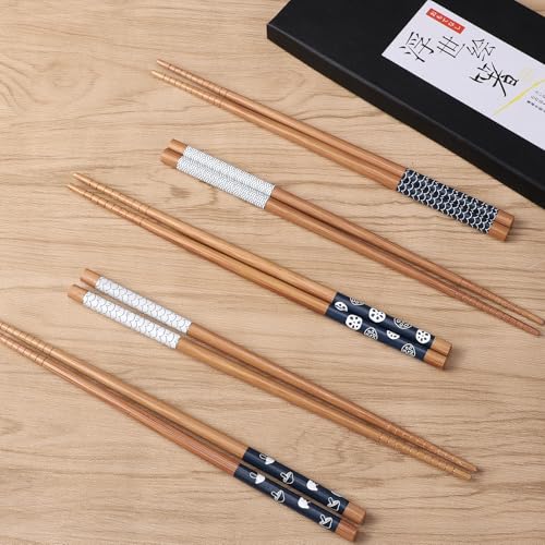 5 Pairs Bamboo Chopsticks Reusable Chop Sticks Japanese Style Bamboo Chopstick with Black Box Lightweight 8.8 Inch (Blue & White)