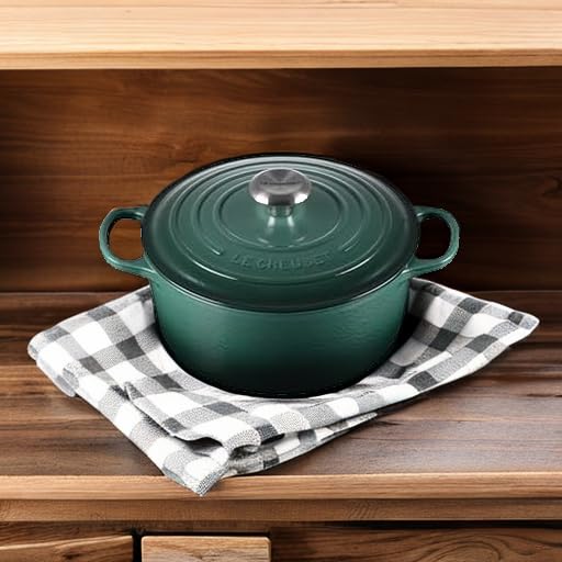 Enameled Cast Iron Round Dutch Oven (Artichaut / 4.5 Qt)