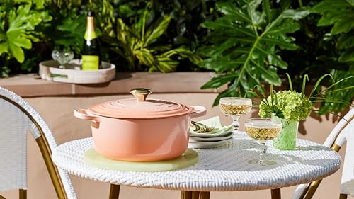 Enameled Cast Iron Round Dutch Oven (Peche / 7.25 Qt)