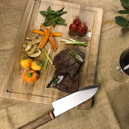 Walnut Wood Cutting Board with Juice Well