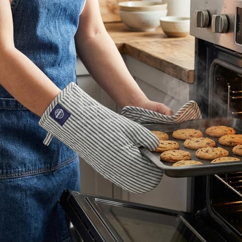 Oven Mitts and Pot Holders Set (Oven Glove + Pot Holder / Ticking Black)