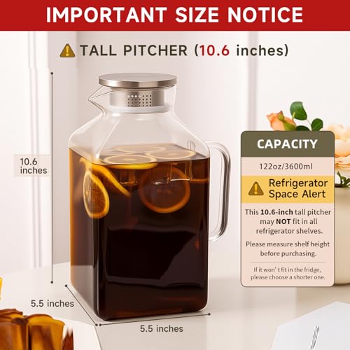 Glass Pitcher with Lid and Spout (121.7 Ounces)