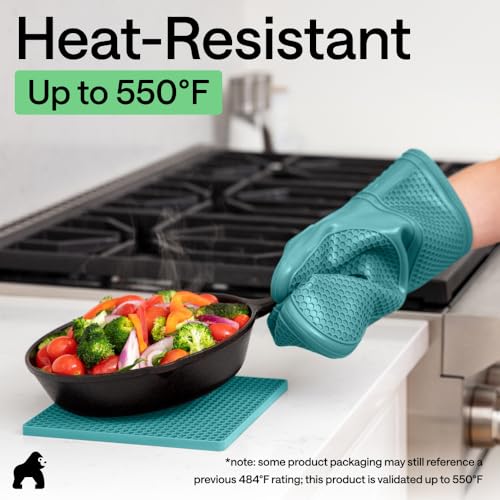 BPA Free Silicone Oven Mitts and Pot Holders Set (Turquoise / 12.5" Oven Mitts + 7" Trivets)