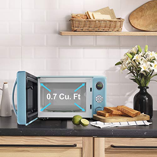GLCMKA07BER 07 Retro Microwave Oven (Blue / .7 cu ft / Classic)