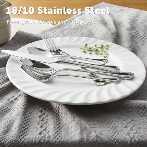 30 Piece Silverware Set (30-Piece / Silver)