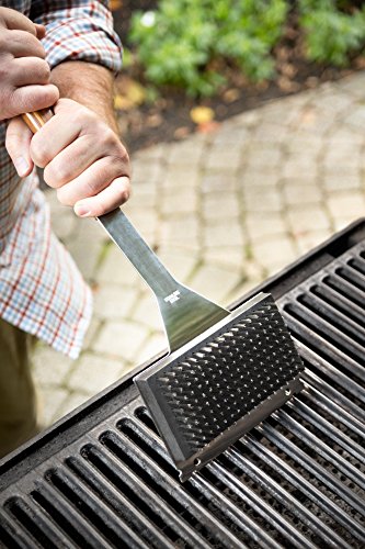 QVG40 Verde Collection Grill Brush with Replaceable Bristles and Scraper (Verde Grill Brush)