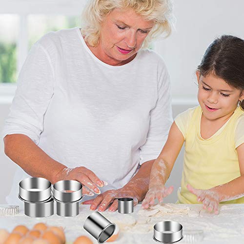 12 Pieces Biscuit Cookie Cutter Set With Tin Box Biscuit Plain Edge Round Cutters Metal Ring Baking Molds (12 Sizes with Tin Box)