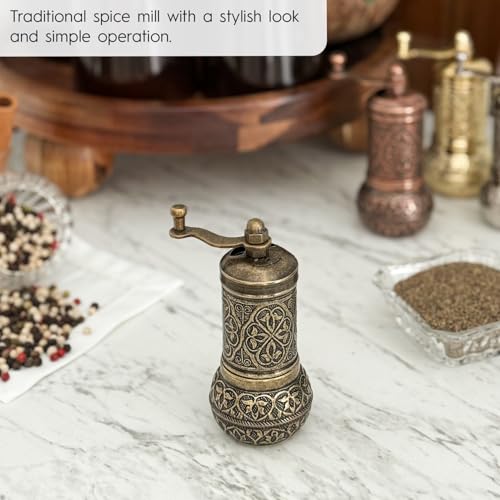 Handmade Decorative Black Pepper Grinder (Mat Gold)