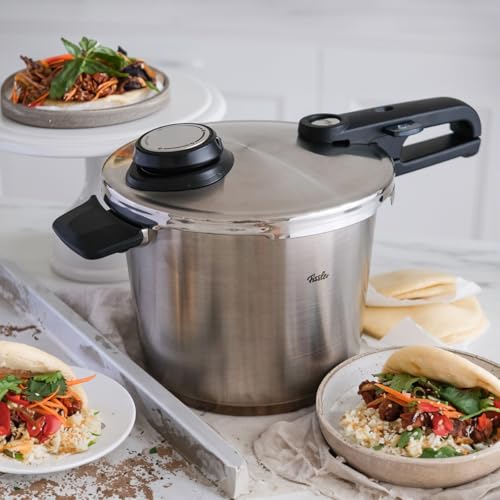 Vitavit Premium Pressure Cooker with Steamer Insert (6.3 Quarts / Silver)
