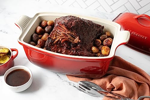 Heritage Stoneware Deep Baker with Lid (Cerise)