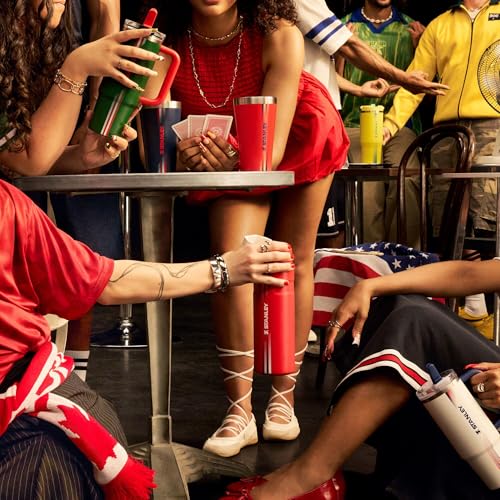 IceFlow 2.0 Flip Straw Tumbler (Team Red Dark Blue / 30 Ounces)