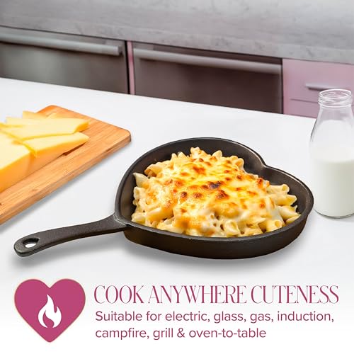 Pre Seasoned Cast Iron Heart Skillet Pan (10-Inch Skillet / Black)