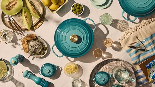 Enameled Cast Iron Round Dutch Oven (Riviera / 4.5 Qt)