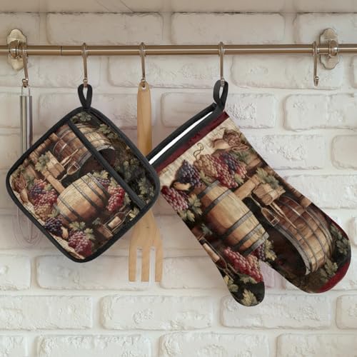 Vintage Wine and Ripe Grapes Oven Mitts and Pot Holders Sets (2 Count)
