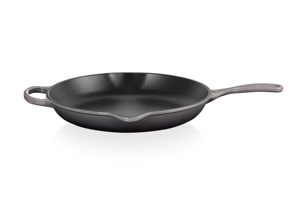 Enameled Cast Iron Signature Round Skillet (11.75" / Oyster)