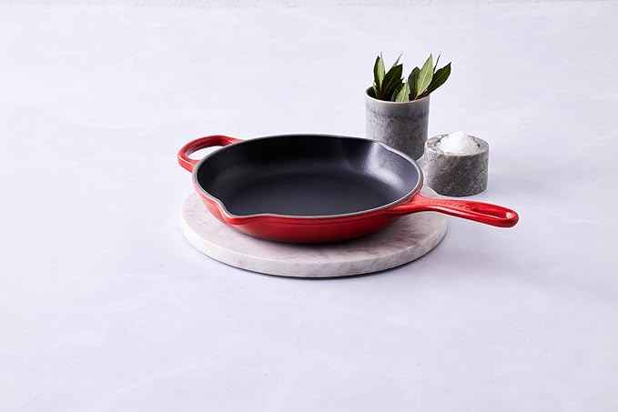 Le Creuset Enameled Cast Iron Signature Iron Handle Skillet, 9", Cerise